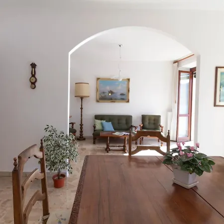 Apartman Mamma Ciccia - Front Mandello del Lario