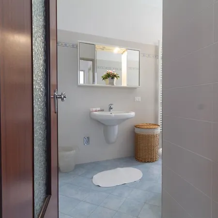 Mamma Ciccia - Front * Манделло-дель-Ларио